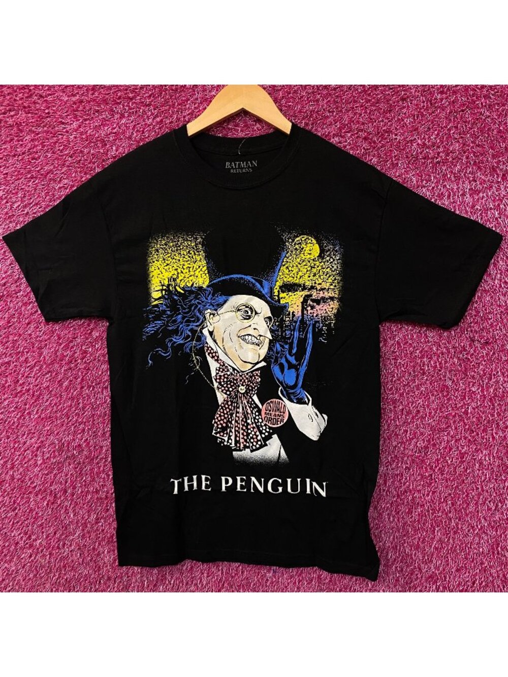 Batman Returns The Penguin Oswald Means Order Graphic T-Shirt Medium